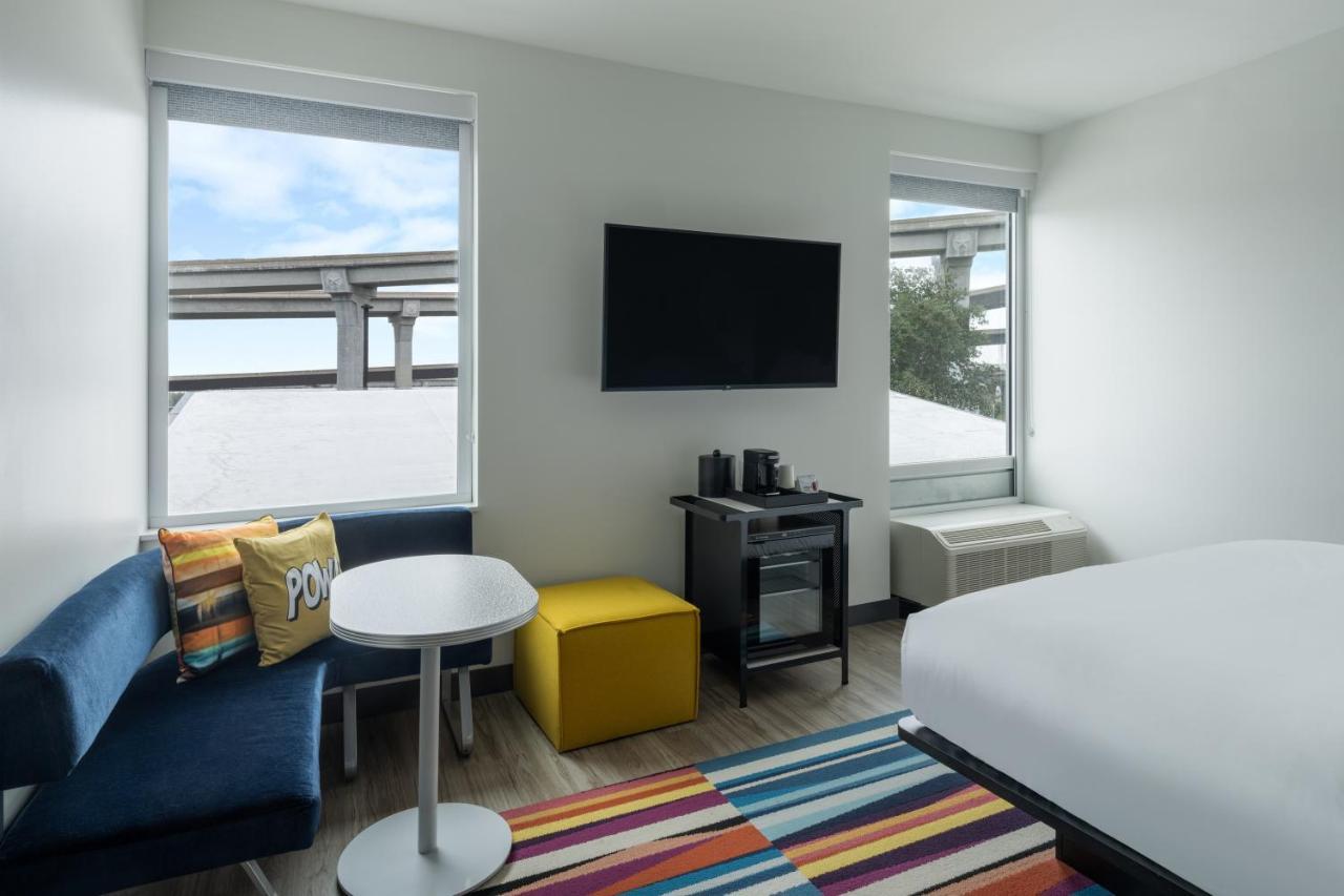 Готель Aloft Austin South Екстер'єр фото