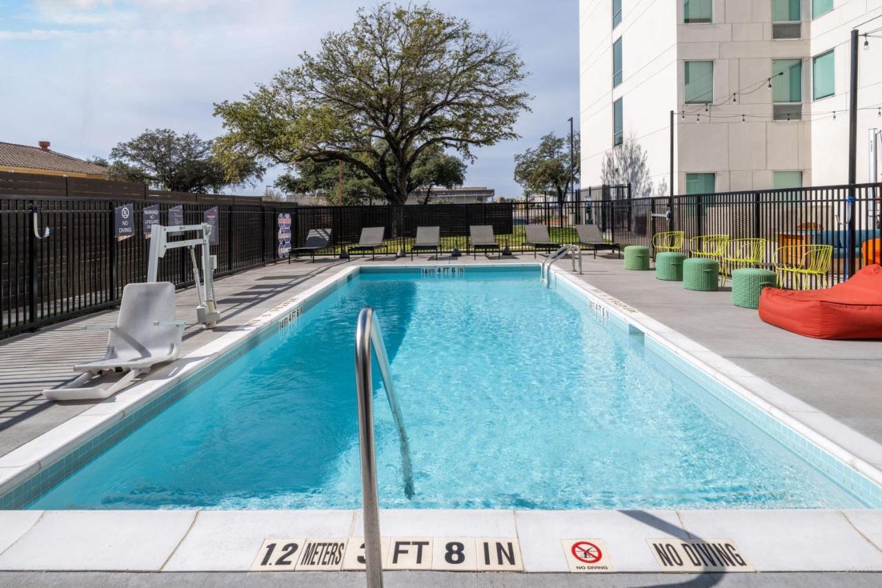 Готель Aloft Austin South Екстер'єр фото